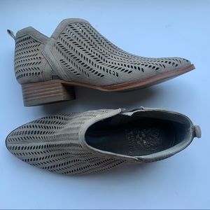 Vince Camuto Mauve Bootie